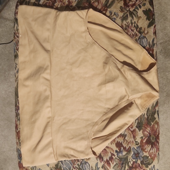 Shapewear - Picture 1 of 2